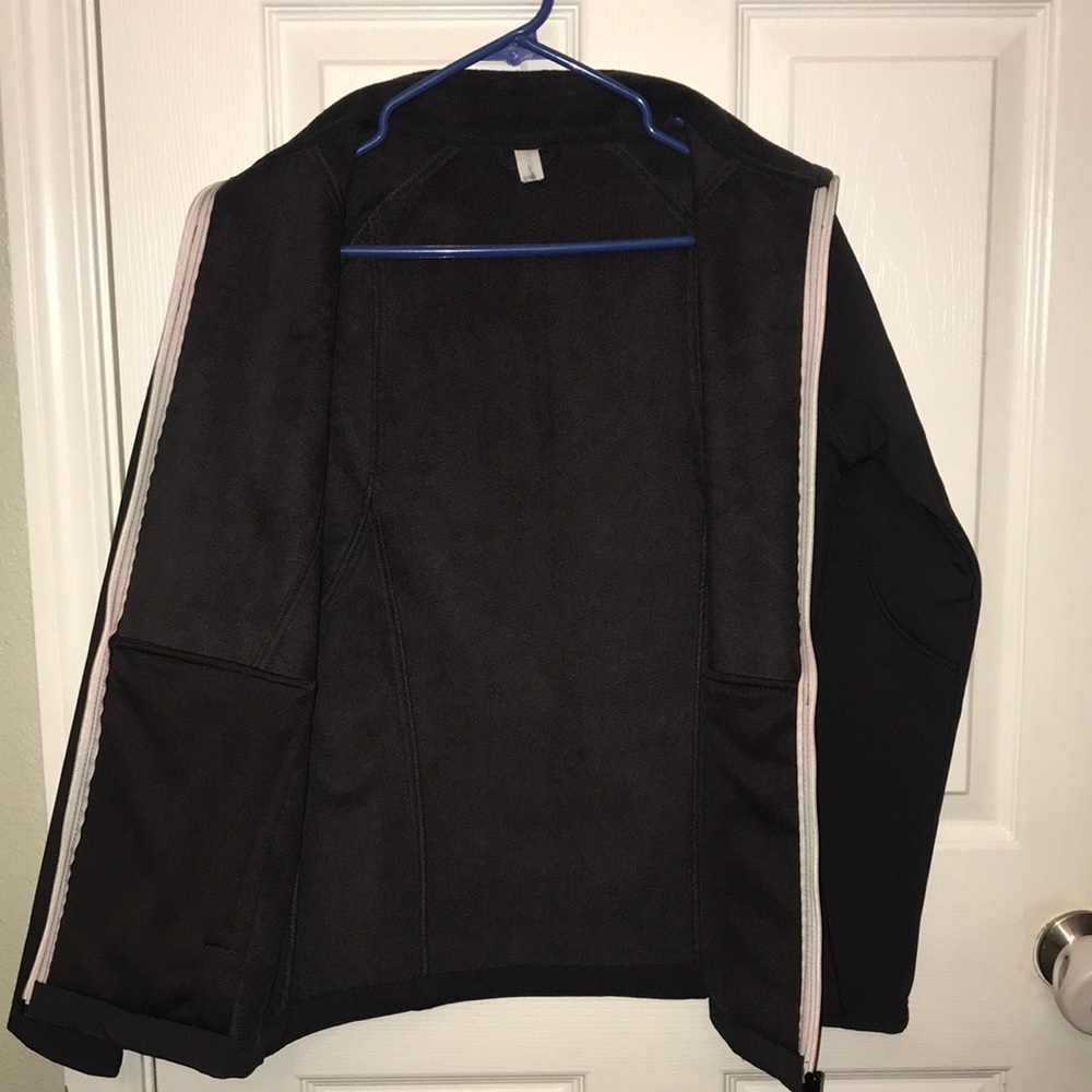 - Jacket - Picture 3 of 3